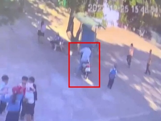 Không có việc người lạ vào trường tiểu học bắt cóc học sinh