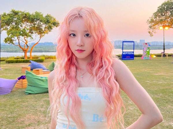 Diện tóc màu đào bắt trend năm 2024 cùng các Idol Hàn Quốc