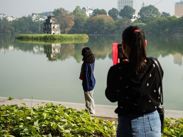 Hà Nội bớt náo nhiệt, đẹp mơ màng trong kỳ nghỉ Tết Dương lịch 2024
