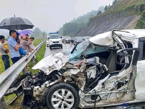 12 người tử vong vì tai nạn giao thông trong ngày cuối năm