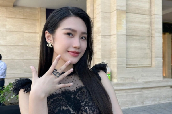 Cuộc sống của Doãn Hải My những năm 20s: Không gian nhà xịn sò, được học piano và gặp người nổi tiếng