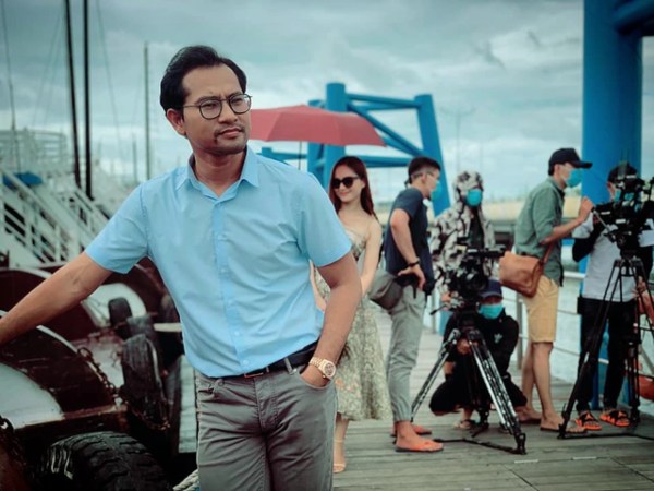 Nam diễn viên 40 tuổi vừa được phong NSƯT: Rời showbiz sang Canada, hưởng cuộc sống bình yên bên vợ á hậu