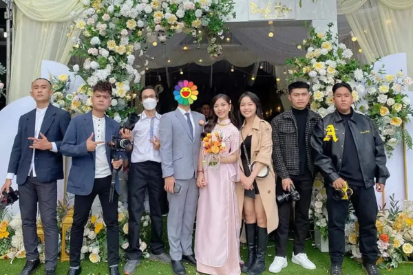 Mối tình năm 17 tuổi của Quang Hải: 2 năm ăn hỏi với 2 người, 'chốt sổ' lên xe hoa làm dâu Thanh Hóa