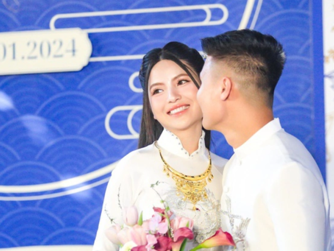 Dàn cầu thủ ngôi sao flex độ giàu qua đám cưới: Siêu xe đón dâu, sính lễ phủ vàng và kim cương, có quy định khắt khe