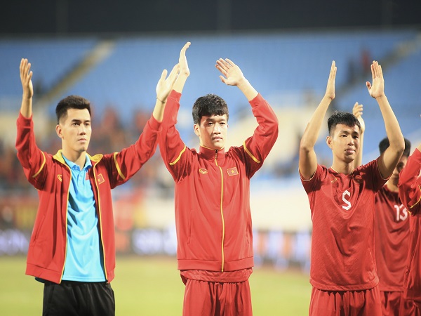 Hoàng Đức chia tay tuyển Việt Nam, lỡ hẹn Asian Cup 2024