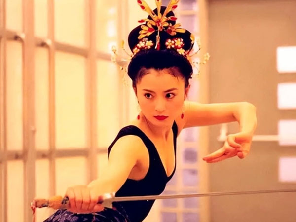 Cái kết đắng của 'nàng đả nữ' lừng lẫy 1 thời: Bị 'đá' khỏi cửa hào môn vì ngoại tình cùng con trai nuôi của chồng