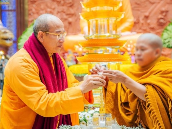 Vụ 'xá lợi tóc Đức Phật': Đại đức Thích Trúc Thái Minh sám hối, bị kỷ luật