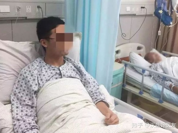 Chàng trai 22 tuổi đã mắc ung thư dạ dày giai đoạn cuối, bác sĩ cảnh báo thói quen xấu ở giới trẻ