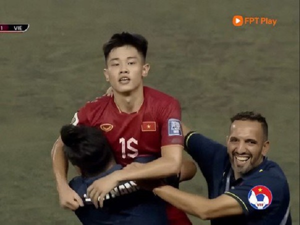 Nguyễn Đình Bắc, 'nút nhấn' bất ngờ của Troussier trên hàng công?