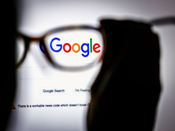Cảnh sát dùng dữ liệu tìm kiếm Google bắt được kẻ hiếp dâm và thách thức pháp lý mới
