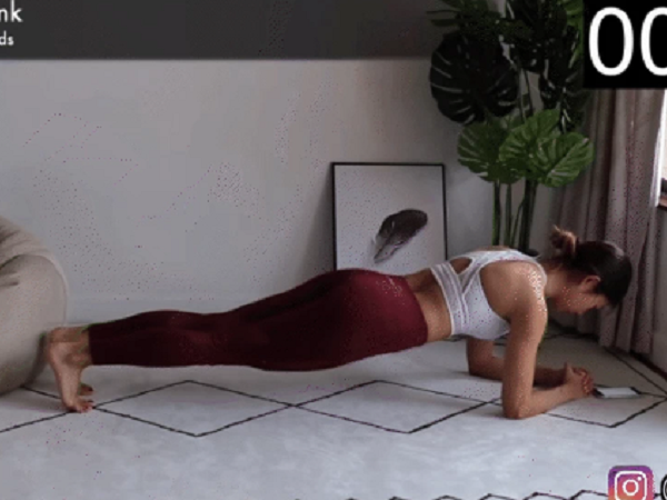Giảm mỡ bụng trước Tết: Biến thể plank siết mỡ bụng giúp dáng thon, eo gọn sau vài tuần