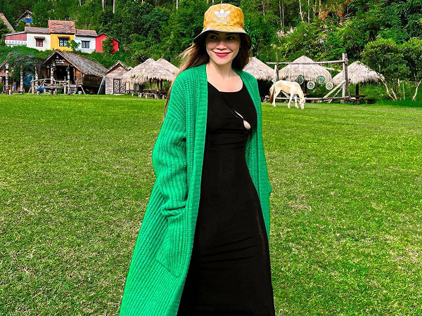 Tham khảo 10 cách diện trang phục màu sắc sang trọng, không lo 'sến' của Hồ Ngọc Hà