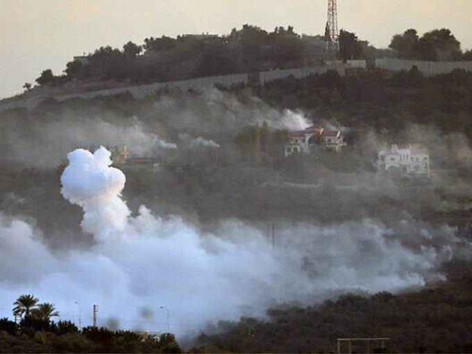 Hezbollah nã tên lửa tới tấp vào căn cứ quan trọng của Israel