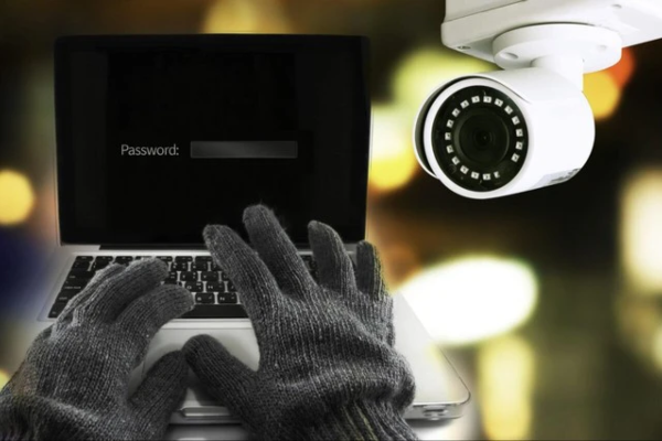 Vấn nạn hack camera nhà riêng, spa, tiệm massage... lại bùng lên khiến dân tình lo lắng