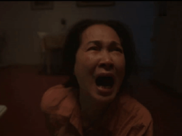 NSND Lan Hương gào khóc trong bộ phim nghẹt thở về lính cứu hỏa