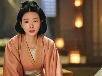 'Vợ lẽ' thời xưa ngoài sinh con nối dõi tông đường, còn có một tác dụng khác: Hậu thế ngậm ngùi thương thay