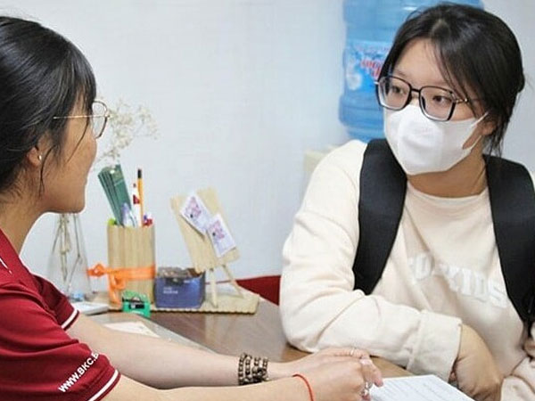 Tốt nghiệp bằng giỏi, Gen Z 'vỡ mộng' và hụt hẫng khi không xin được việc ưng ý
