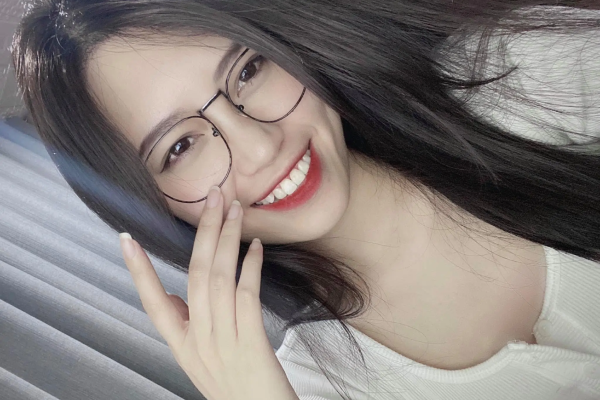 Từng cặp với nam streamer tai tiếng, hot girl một thời giờ lại có động thái lạ