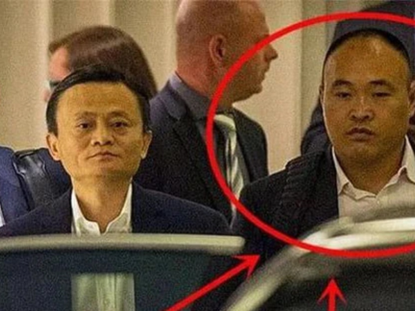 Nghề đặc biệt được 'sánh vai' với toàn đại gia: Học hành công phu, mức lương nhiều người mơ ước