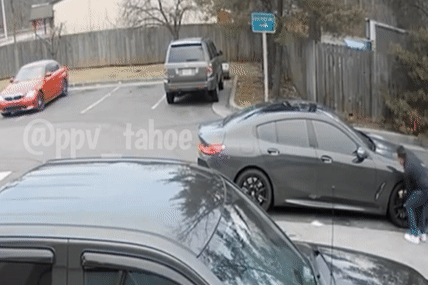 Clip: Tài xế ô tô bị trộm xe ngay khi đang xuống bơm lốp