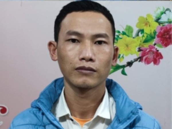 Phát hiện thanh niên thuê bố giả, mang tiền âm phủ đi mua xe máy SH