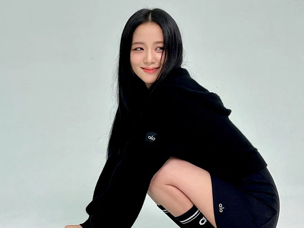 4 kiểu giày dép được hội mỹ nhân BLACKPINK lăng xê nhiều nhất lúc này