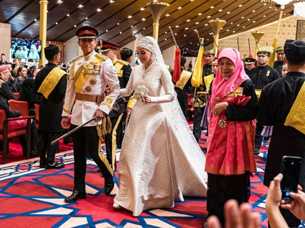 Có gì trong đám cưới kéo dài 10 ngày của Hoàng tử Brunei