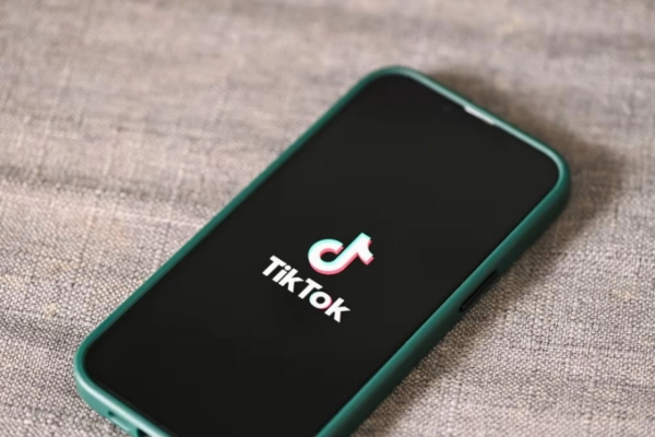 TikTok sập diện rộng trên toàn cầu khiến người dùng hoang mang