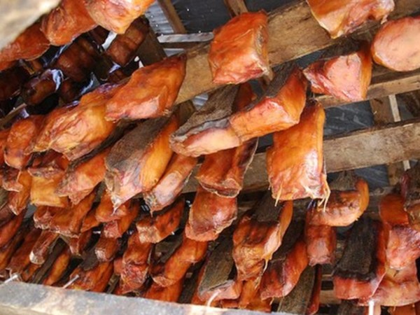 Cá mập thối, đặc sản 'khó ngửi nhất thế giới' nhưng nhiều người vẫn thích mê