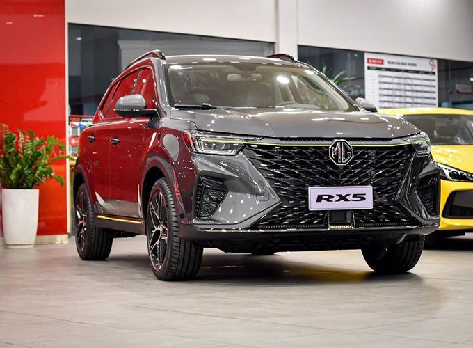 MG RX5 giảm giá hàng trăm triệu đồng cận Tết nguyên đán 2024
