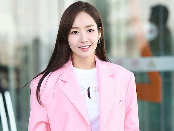 Nổi tiếng mặc đẹp nhưng Park Min Young cũng từng mắc lỗi mix đồ, thậm chí còn hớ hênh kém duyên