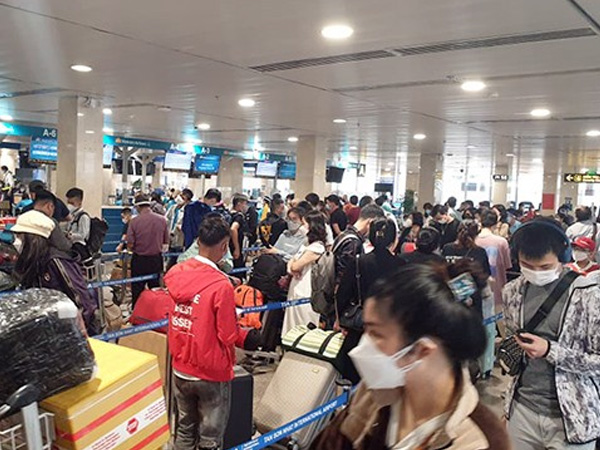 Vé máy bay Tết khan hiếm, đắt đỏ