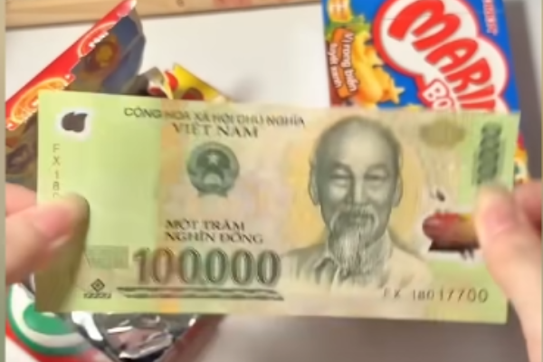 Trend 'mở hộp bánh' bị giới trẻ biến tướng khiến người kinh doanh ngao ngán
