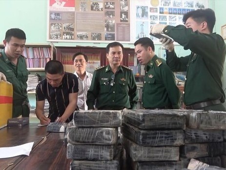 Đường đi lạ của 3 tạ cocain dạt vào bờ biển Quảng Ngãi