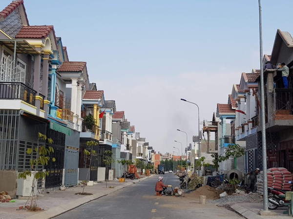 Vì sao ‘bà trùm’ đất nền Bình Dương bị ngăn chặn mọi giao dịch tài sản?
