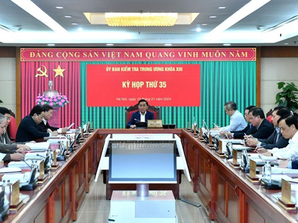 Đề nghị Bộ Chính, Ban Bí thư xem xét xử lý kỷ luật một số cán bộ cấp cao