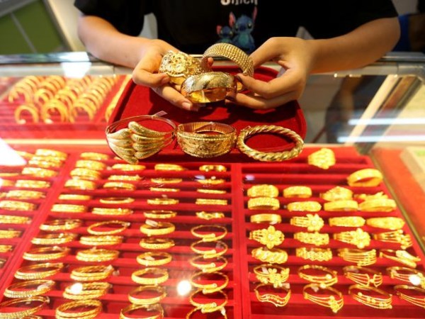 Giá vàng hôm nay 20/1/2024: Vàng SJC mua vào giảm nửa triệu đồng/lượng
