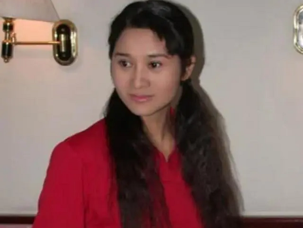 Sao nữ đóng phim nào là 'yêu' đạo diễn phim đó, bị cả showbiz hợp lực trừng trị đến hết đường trở lại