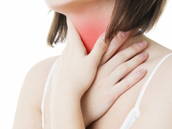 5 cách giảm viêm họng cấp tính những ngày trời lạnh