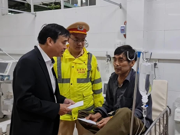 Tình hình sức khỏe các nạn nhân vụ xe khách lao xuống vực trên đường cao tốc
