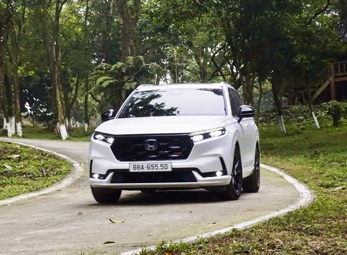 Đánh giá Honda CR-V e:HEV 2024 tại Việt Nam - đắt nhưng đáng tiền
