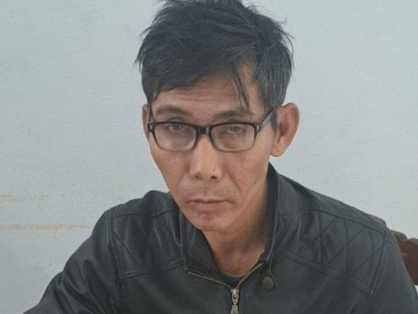 Bắt đối tượng có 4 tiền án luôn mang súng phòng thân