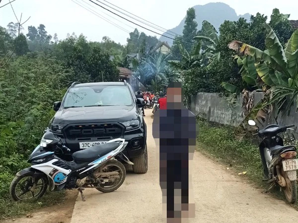 Con rể vừa ra tù truy sát gia đình vợ, 2 người tử vong