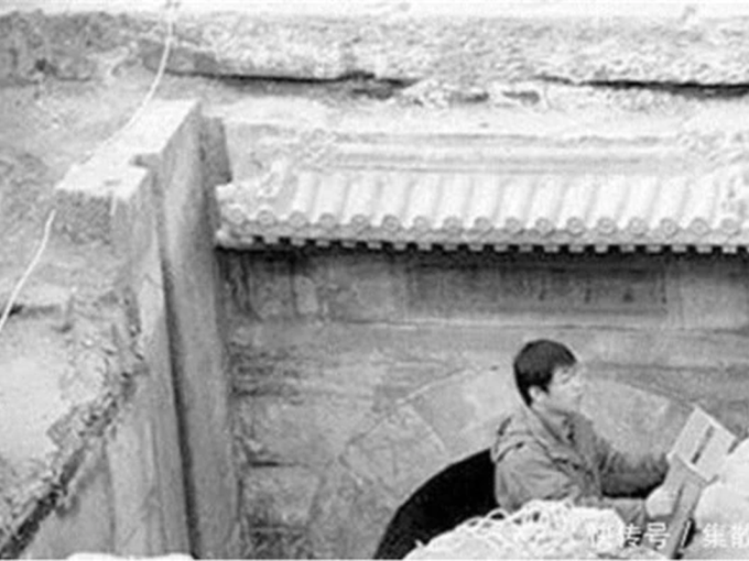 Mở mộ thái giám tâm phúc của Từ Hi, chuyên gia ngã quỵ vì...