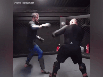 'Quái thú' khỏe nhất hành tinh bị đá ngã dúi dụi trên sàn đấu MMA