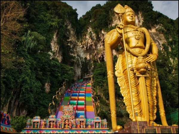 Quần thể đền thờ, hang động 400 triệu năm tuổi nổi tiếng sắp lắp thang cuốn