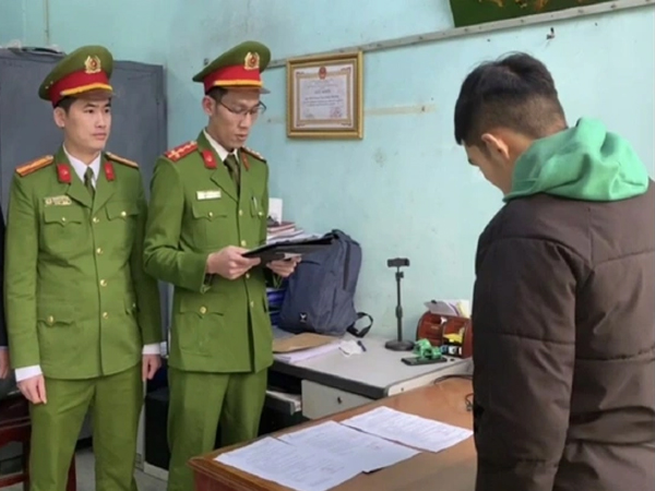 Đốt pháo tự chế gây náo loạn đám cưới khiến 3 người bị thương