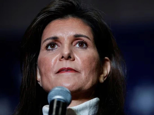 Nữ đối thủ Nikki Haley của ông Trump bị hoang báo bắn con gái