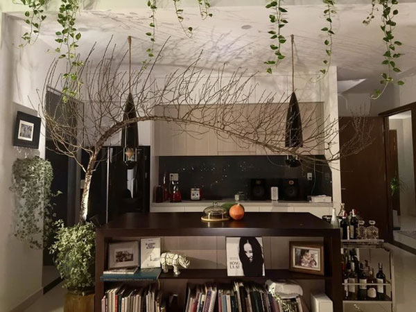 Chiêm ngưỡng căn penthouse mới tậu của diva Hồng Nhung tại Sài Gòn: Không gian đậm chất nghệ thuật, thêm cành đào là ngập tràn không khí Tết!