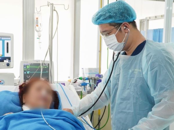 Báo động đỏ cứu nữ chủ quán bị cướp đâm 17 nhát để lấy vòng vàng
